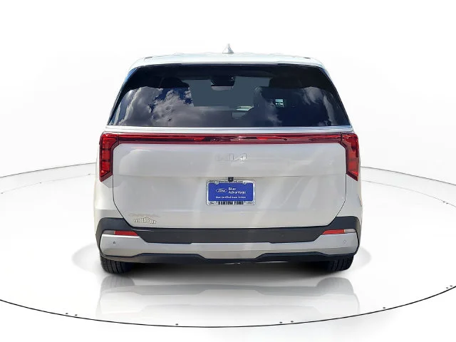 Certified Used 2025 White Kia LXS image 6