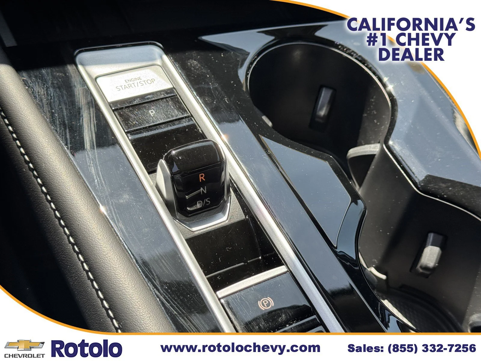 Used 2025 White Volkswagen 2.0T SEL Premium R-Line image 26