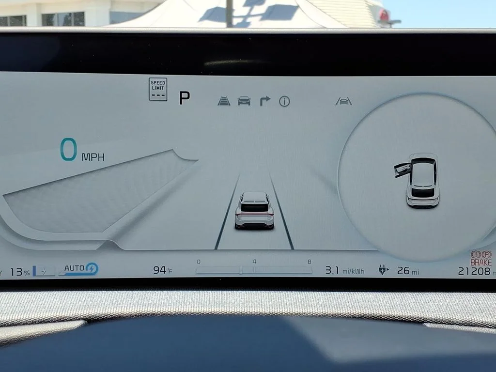 Certified Used 2023 Gray Kia Wind image 21