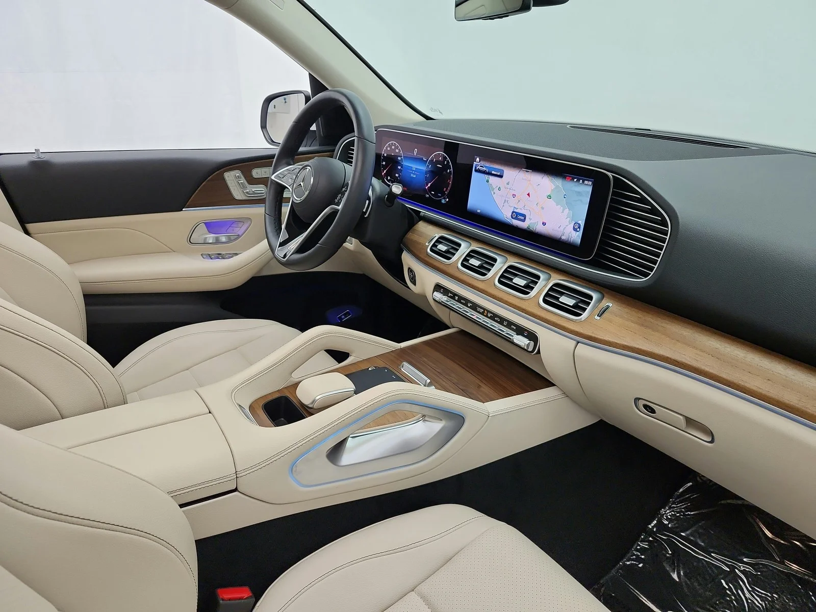 Used 2024 Polar White Mercedes-Benz GLE 350 4MATIC® SUV image 25