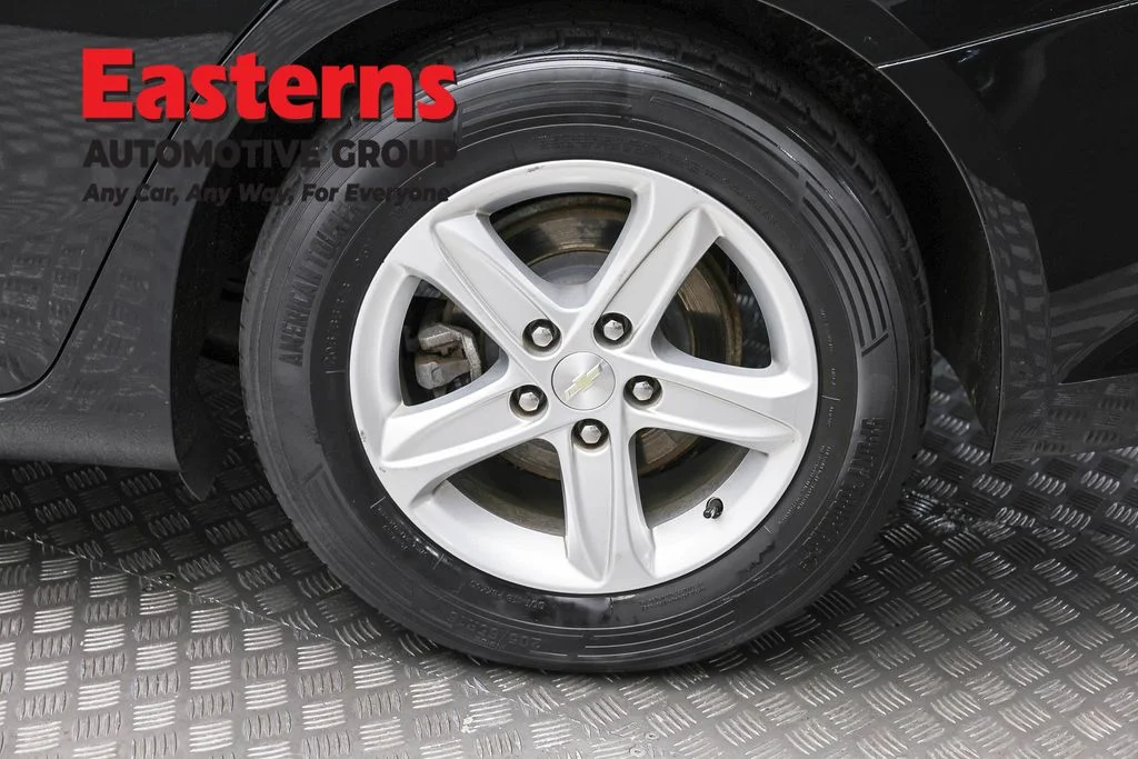 Used 2020 Black Chevrolet LS image 8