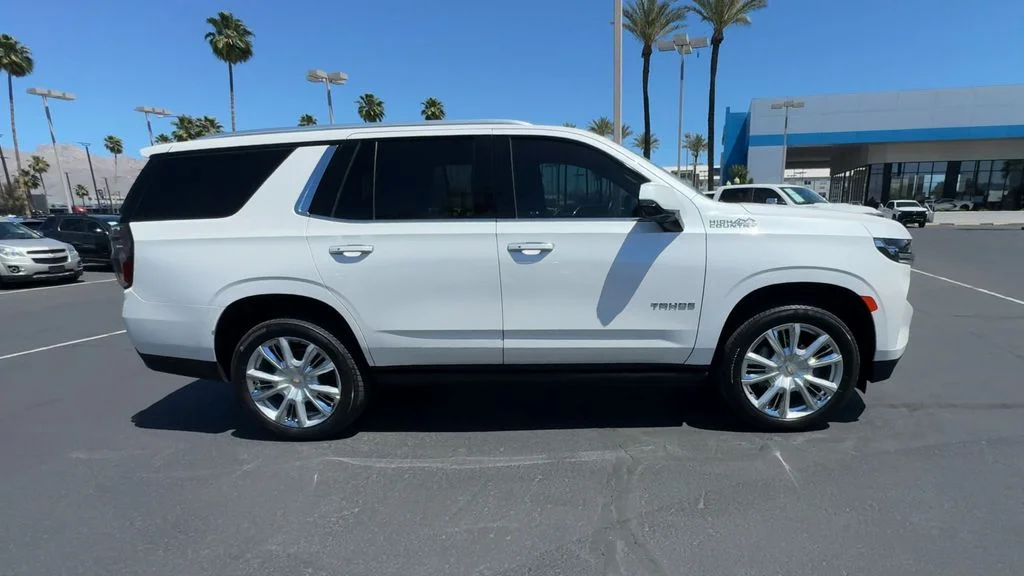Used 2024 Beige Chevrolet High Country image 2
