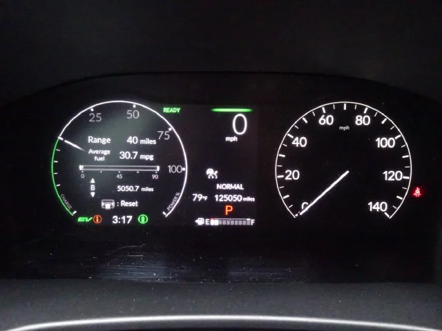 Used 2024  Honda Sport image 12