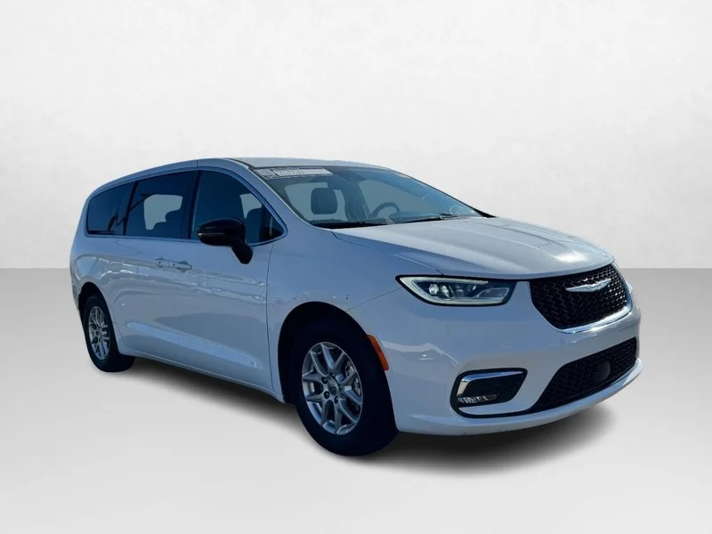 Used 2025 Bright White Clearcoat Chrysler Select FWD image 3