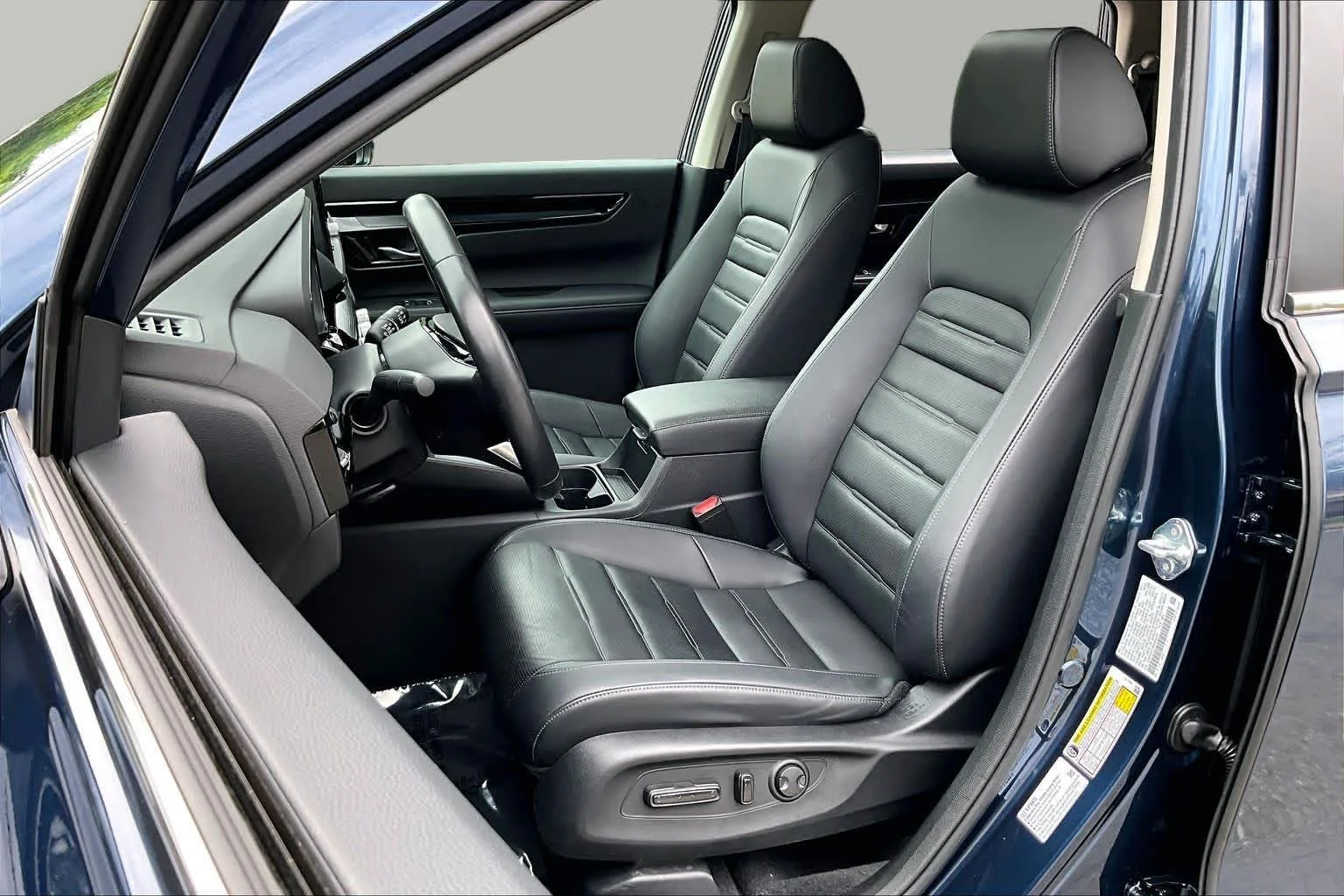 Used 2024 Canyon River Blue Metallic Honda EX-L image 8