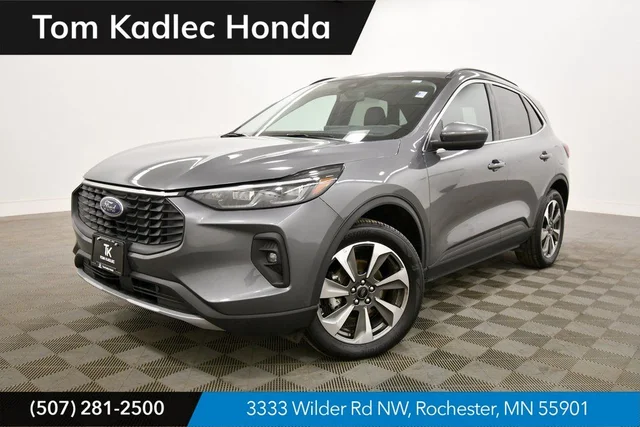 2025 Ford Escape Platinum