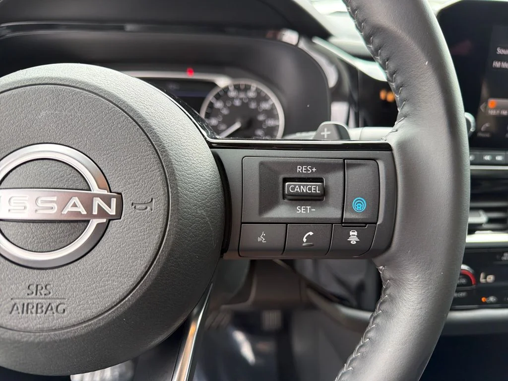 2023 Nissan Pathfinder SV - Photo 22