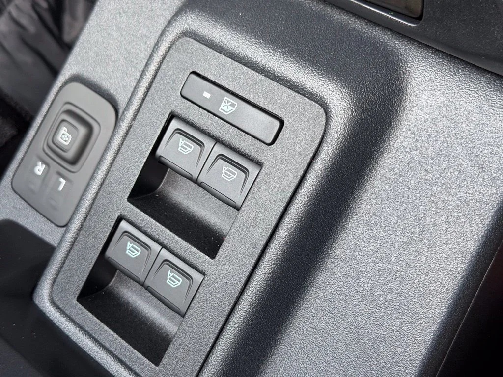 Used 2025 Blue Ford Badlands image 38