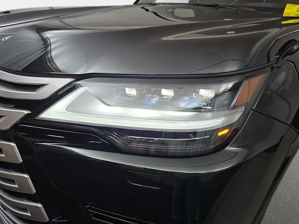 New 2026 Black Lexus 600 Luxury image 29