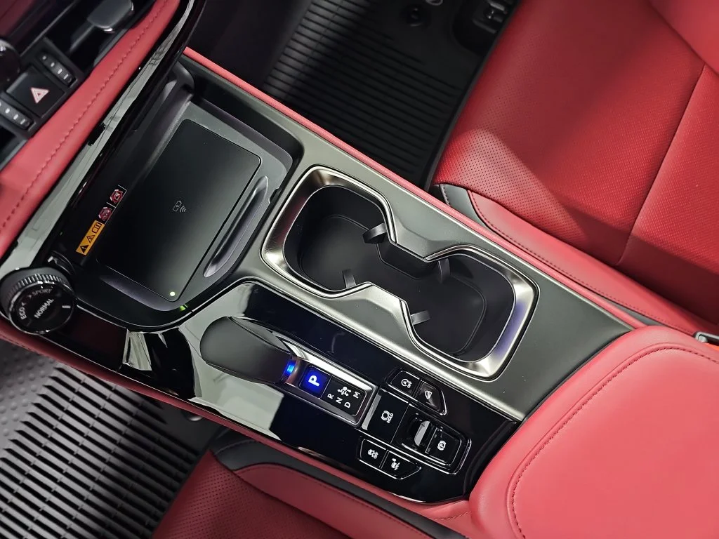 New 2026 Ultra White Lexus PREMIUM image 24