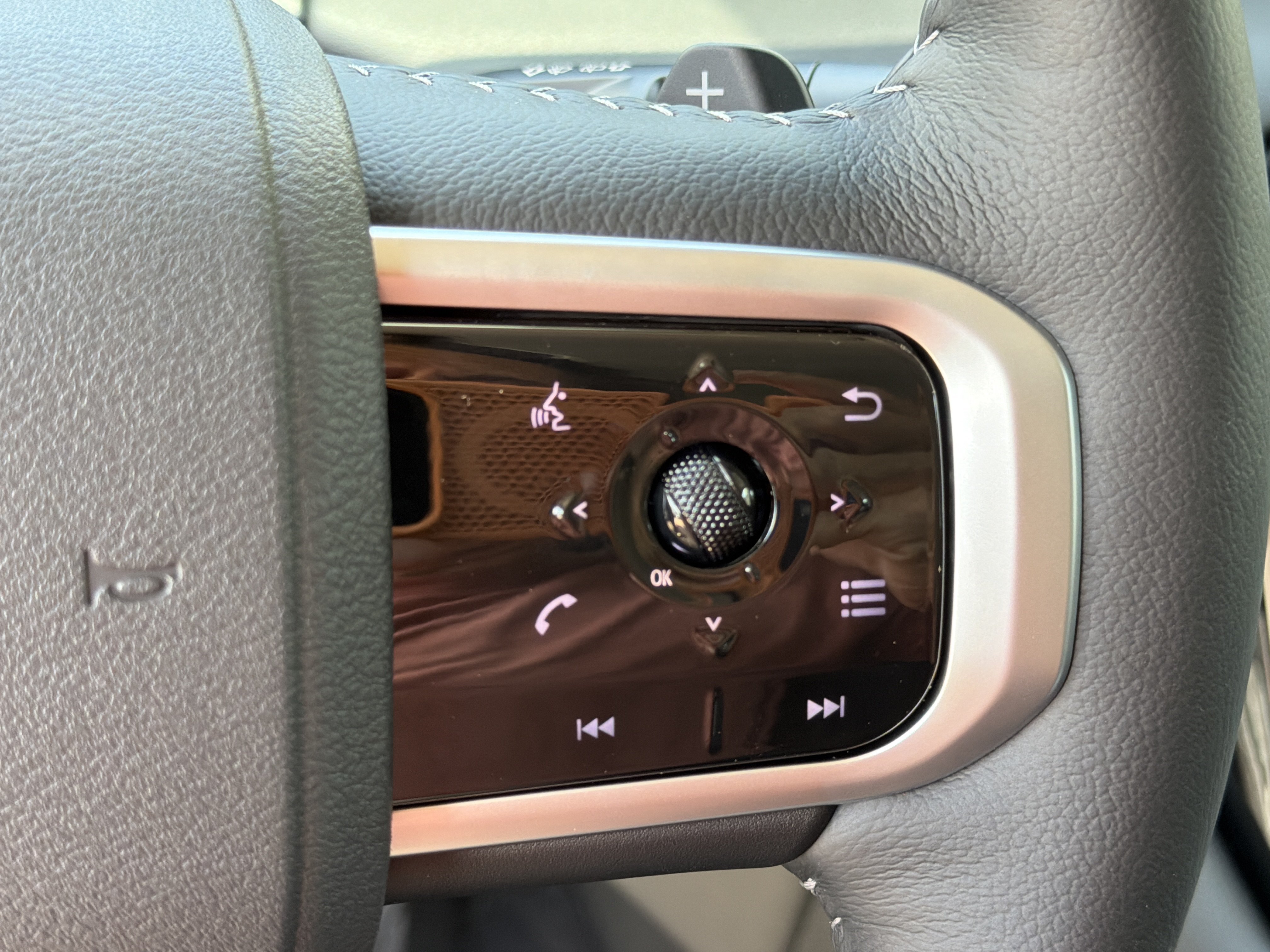New 2026 Aspen White Tricoat Nissan SV image 26