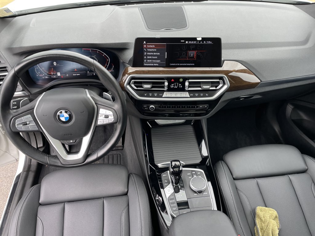 Used 2023 White BMW xDrive30i image 15