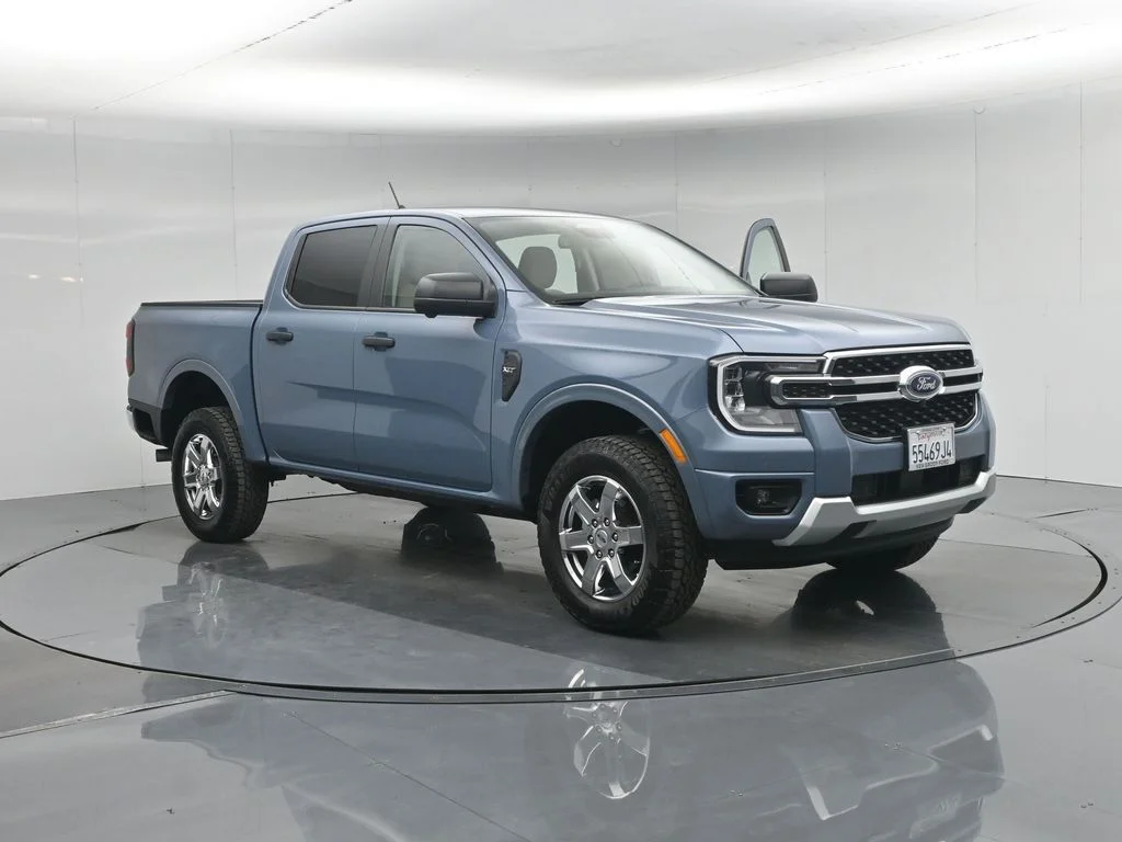 Certified Used 2025 Gray Ford XLT image 34