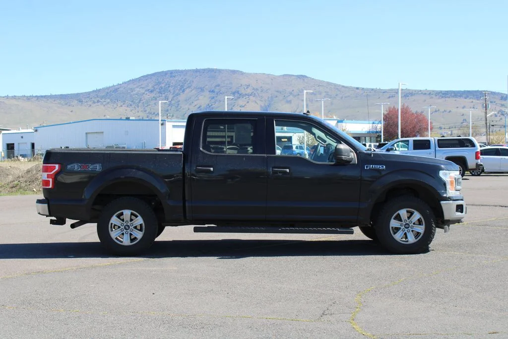 Used 2019 Agate Black Metallic Ford XLT image 7