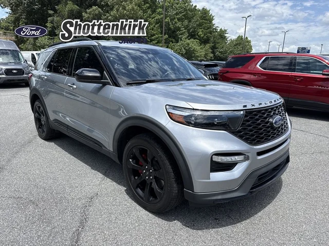 2022 Ford Explorer ST