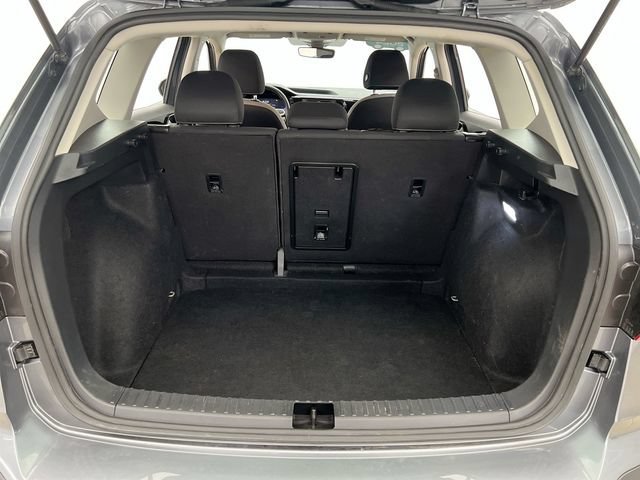 2024 Volkswagen Taos S - Photo 37