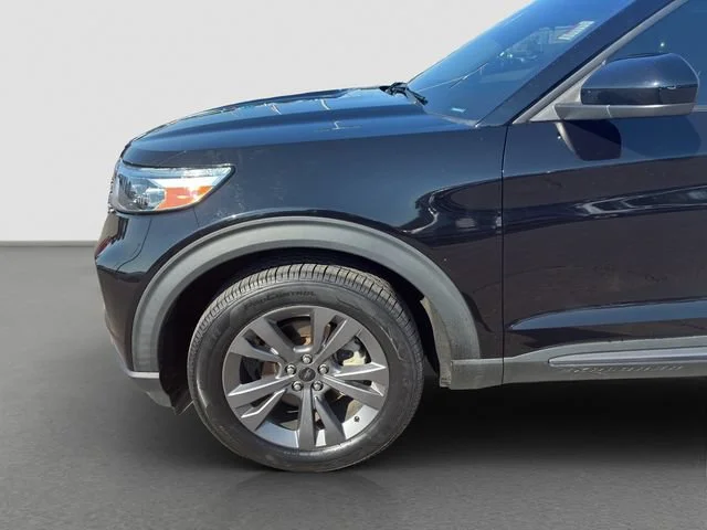 Used 2022 Black Ford XLT image 10