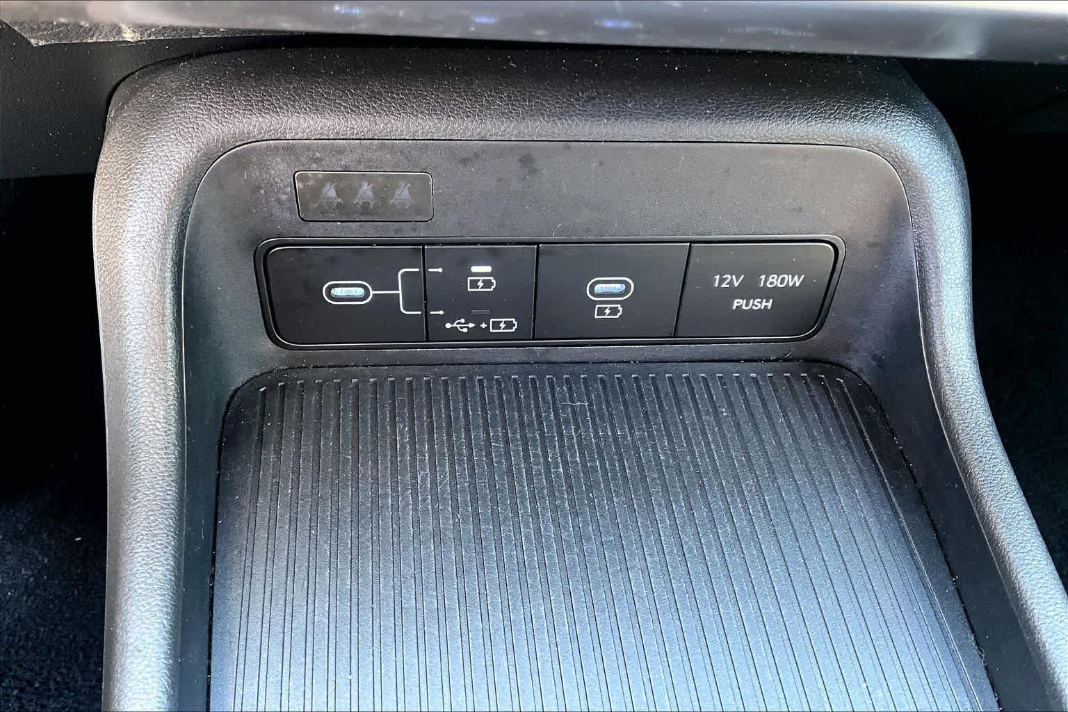 Certified Used 2025 Atlas White Hyundai SEL image 34
