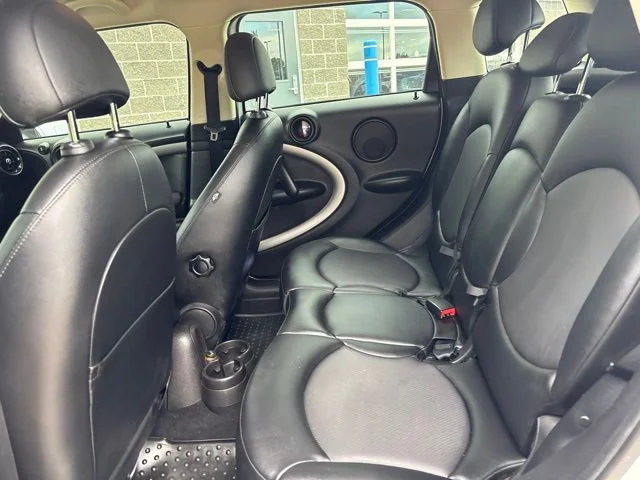 Used 2015 White MINI Base image 30