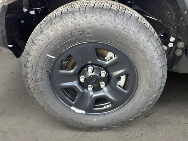 New 2026 Anvil Clear Coat Jeep 4-DOOR SPORT image 15