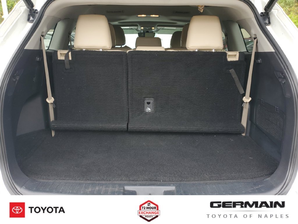 Used 2021 White Toyota XLE image 24