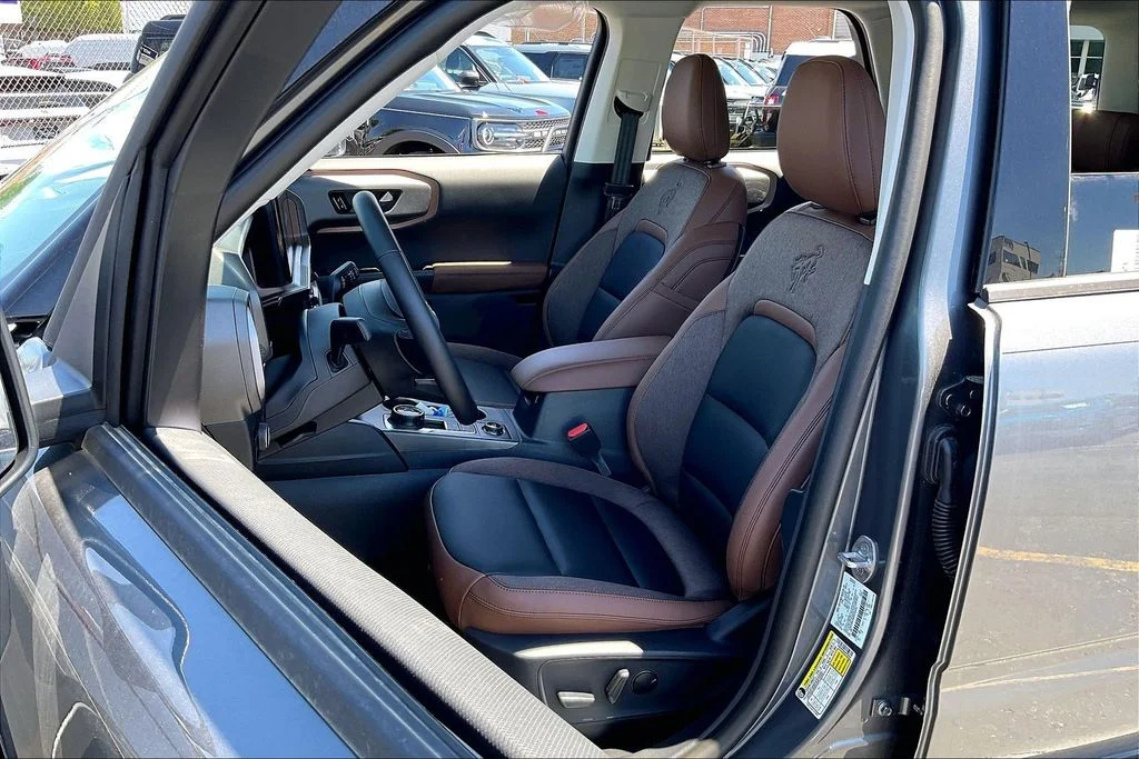 New 2025 Carbonized Gray Metallic Ford Outer Banks® image 24