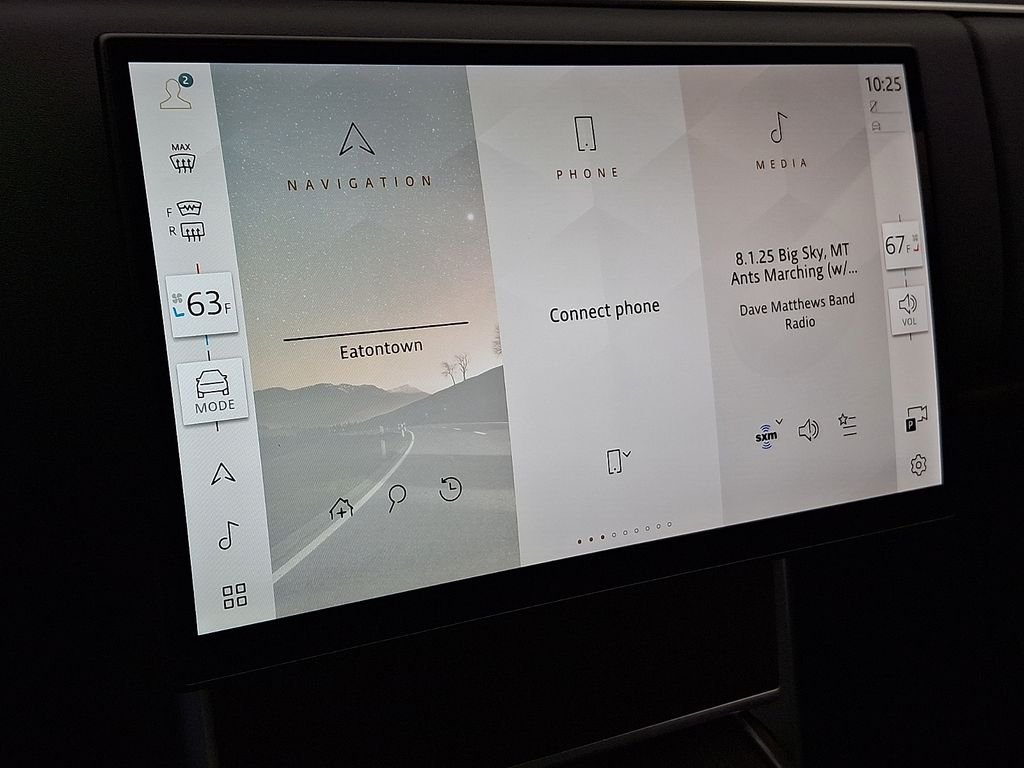 New 2026 Fuji White Land Rover SE image 18