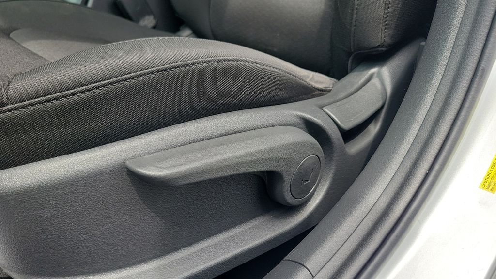 2020 Hyundai Elantra Value Edition - Photo 16