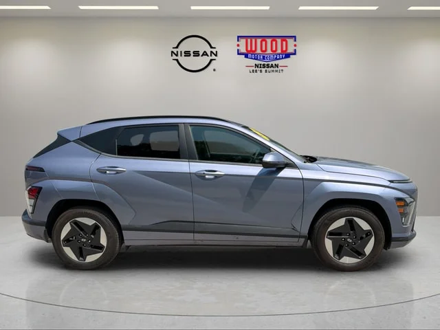 Used 2024 Hyundai Kona EV SEL with VIN KM8HC3A63RU007556 for sale in Hurst, TX