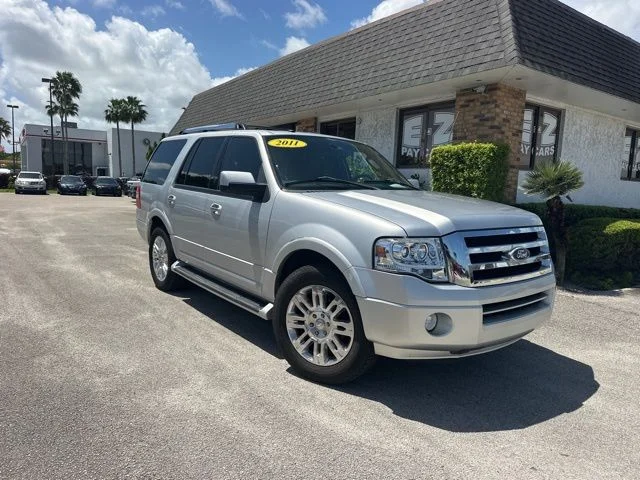 2011 Ford Expedition Limited's photo