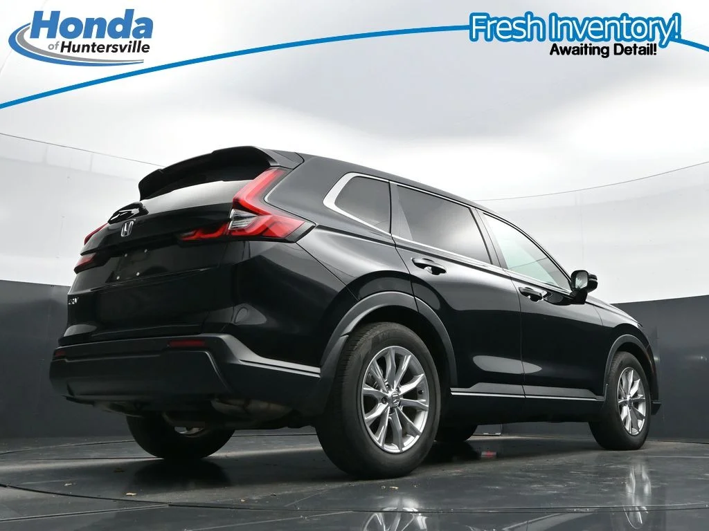 Used 2023 Crystal Black Pearl Honda EX-L image 39