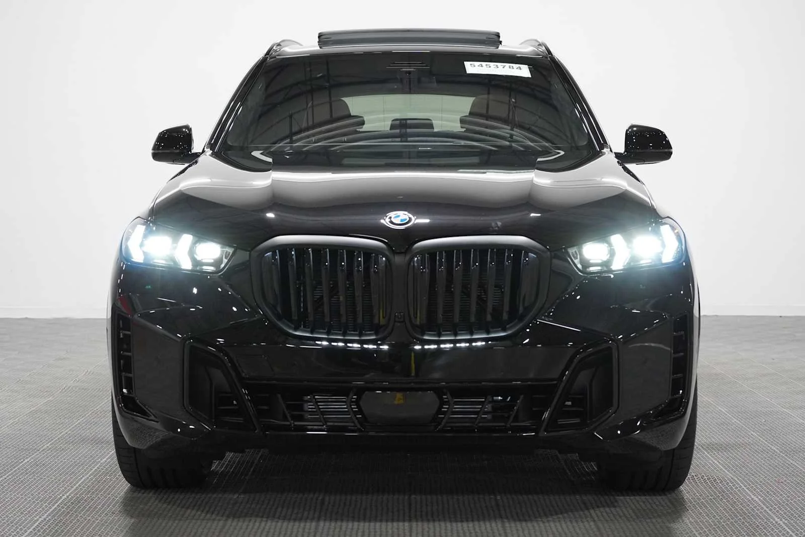 New 2026 Black Sapphire Metallic BMW xDrive40i image 3