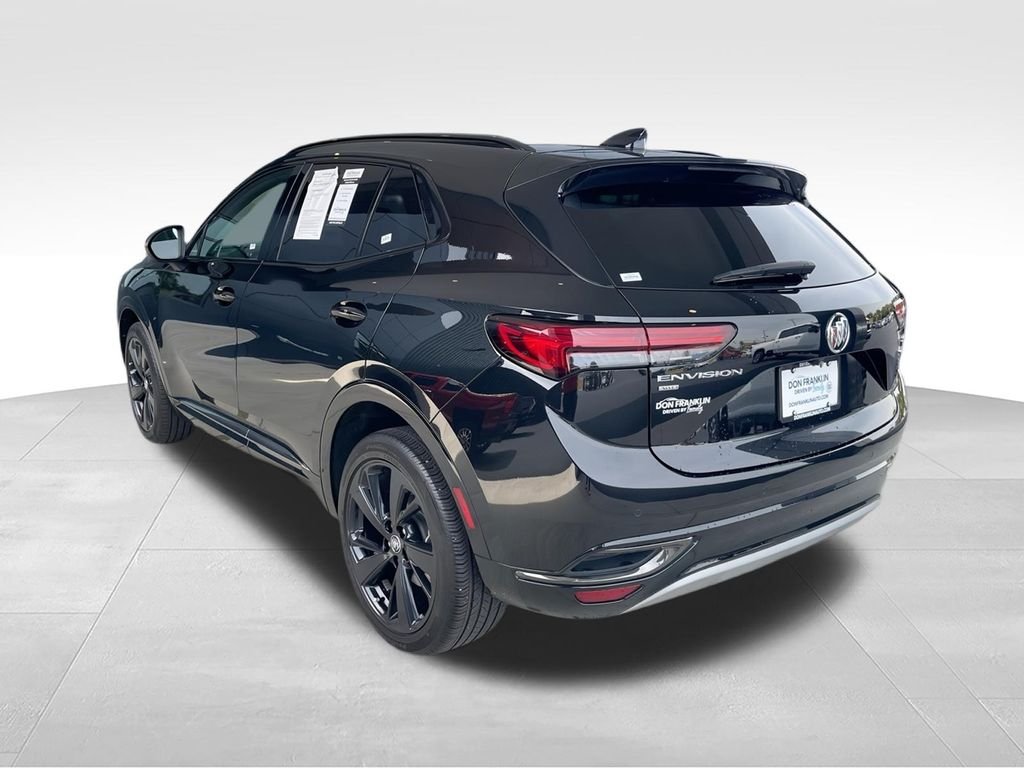 Used 2023 Black Buick Essence image 6