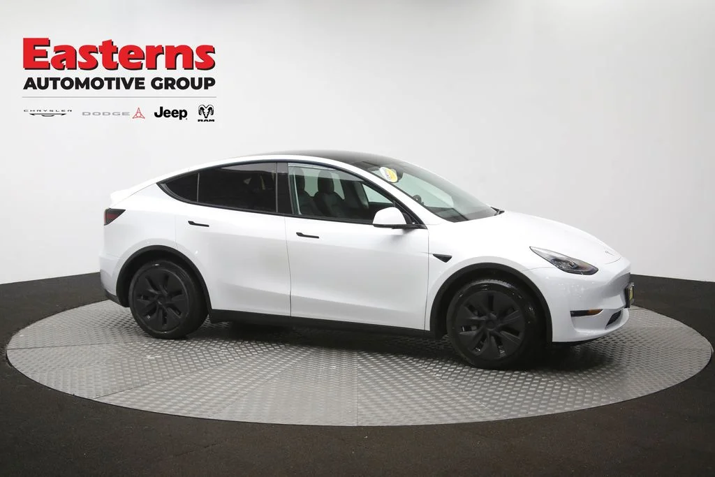 Used 2021 White Tesla Long Range image 40