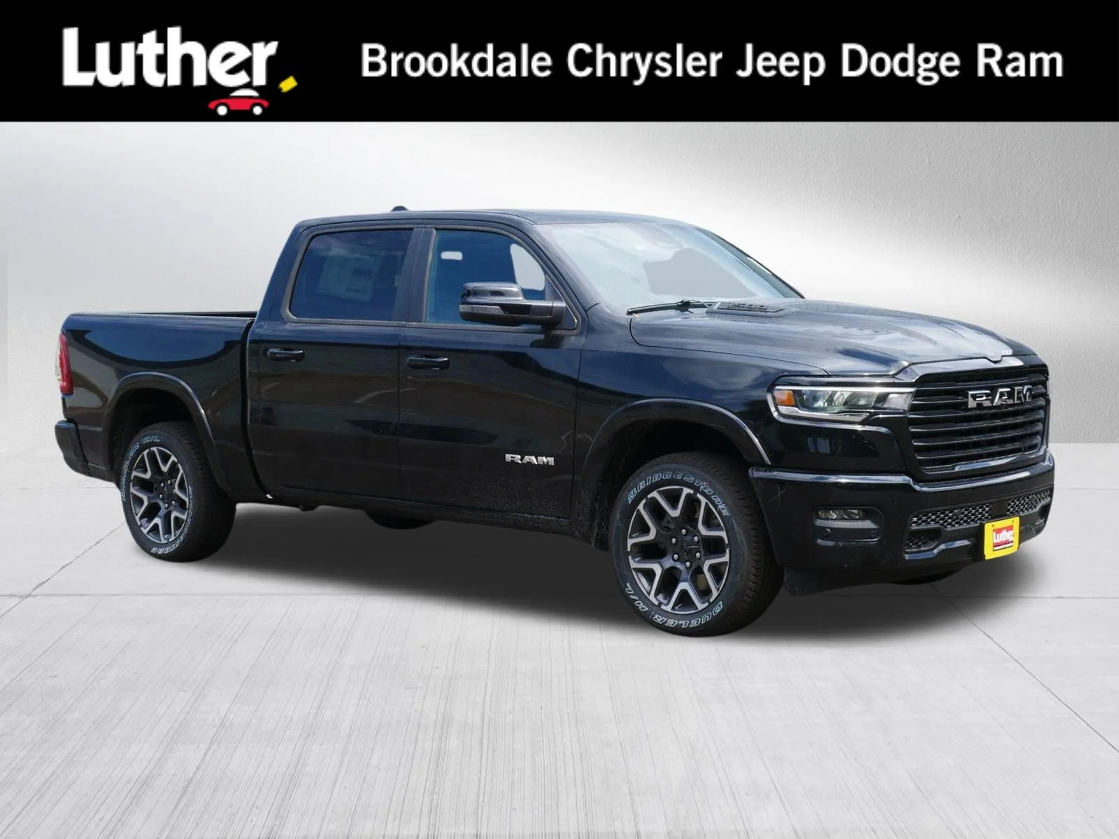 New 2026 Diamond Black Crystal Pearl-Coat Exterior Paint RAM Big Horn image 1