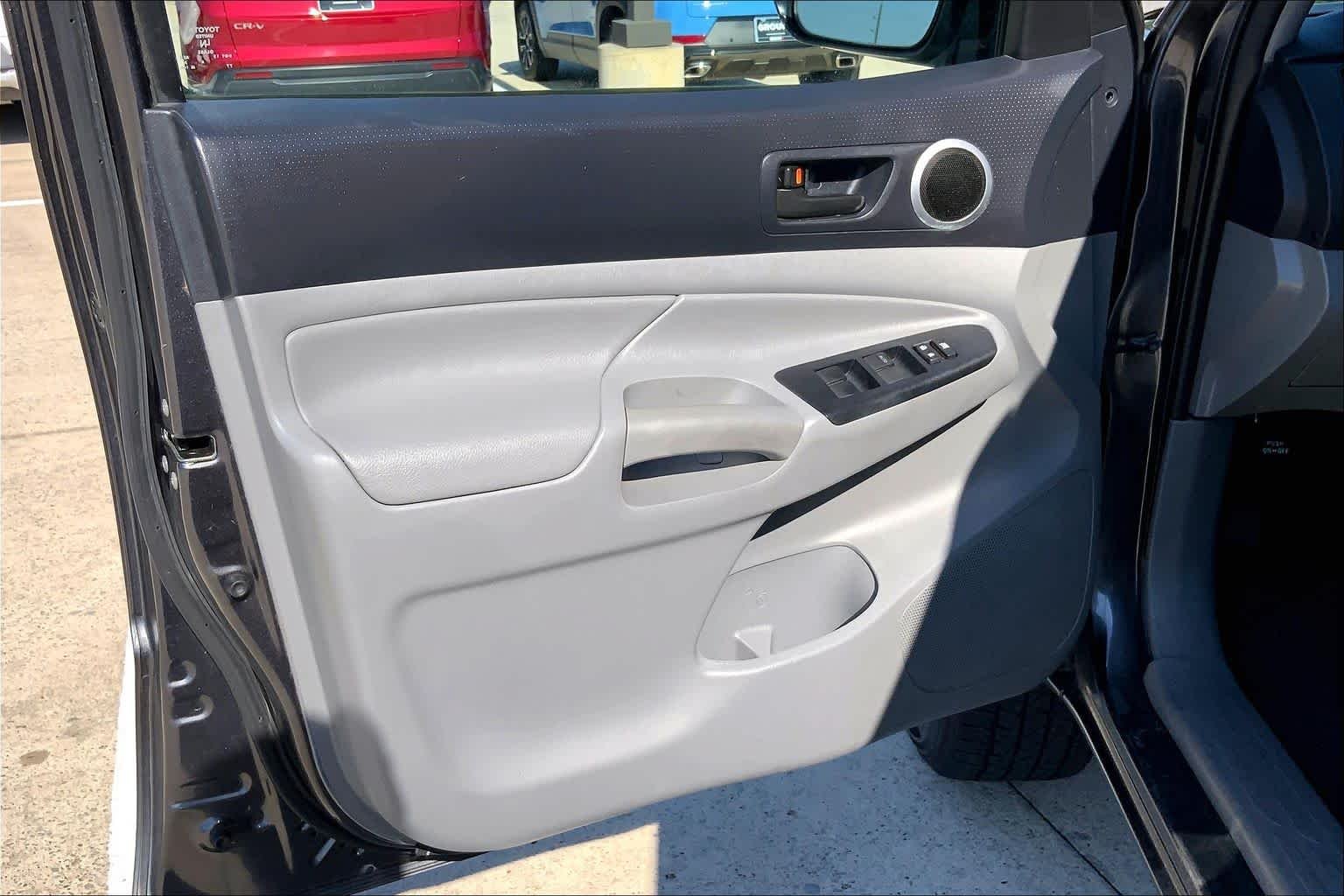 Used 2013 Magnetic Gray Metallic Toyota  image 21