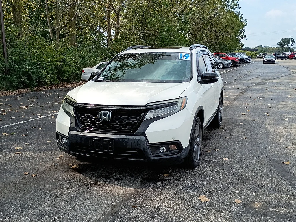 Used 2019 WHITE Honda Touring image 7