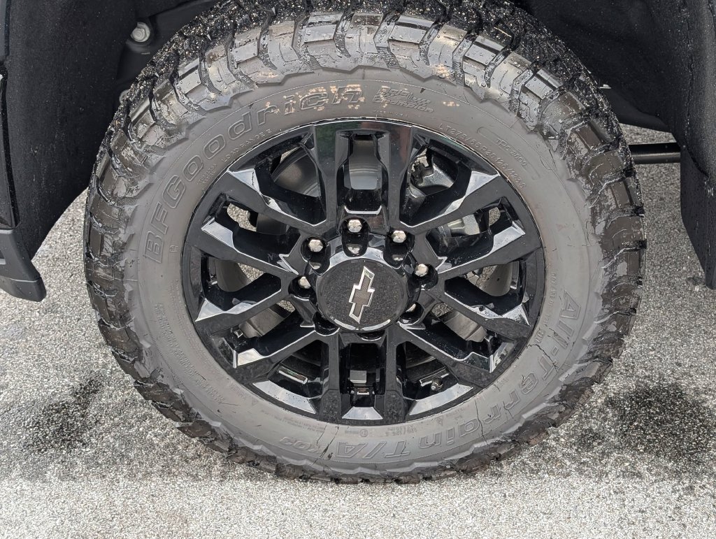 New 2026 Cypress Gray Chevrolet LT image 11