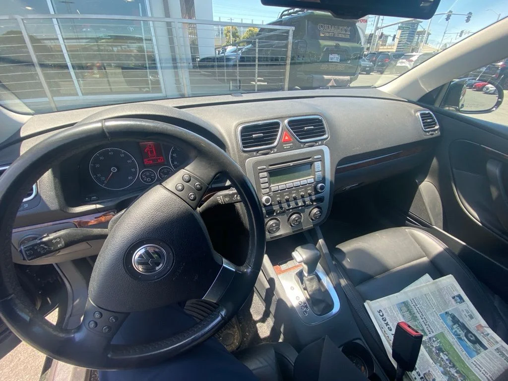 Used 2008 Black Volkswagen Lux image 2