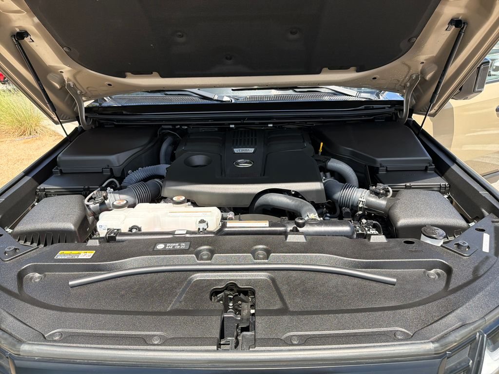 Used 2025 Black Lexus 550 Overtrail+ image 17