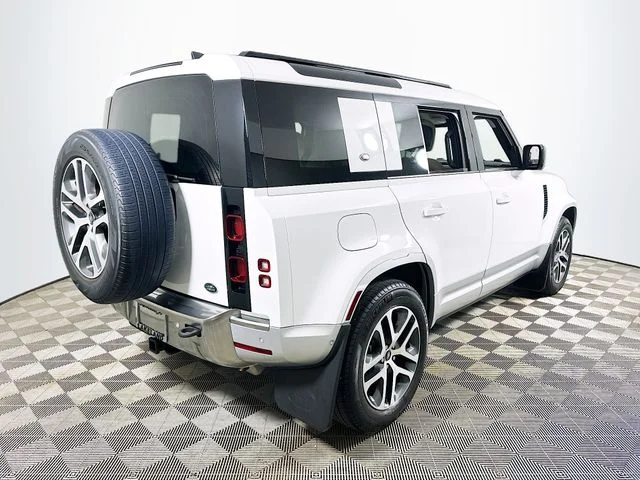Certified Used 2023 White Land Rover SE image 3
