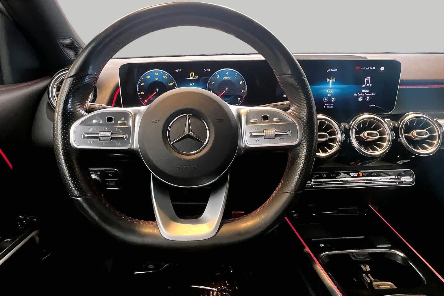 Pre-Owned 2021 Mercedes-Benz GLB 250