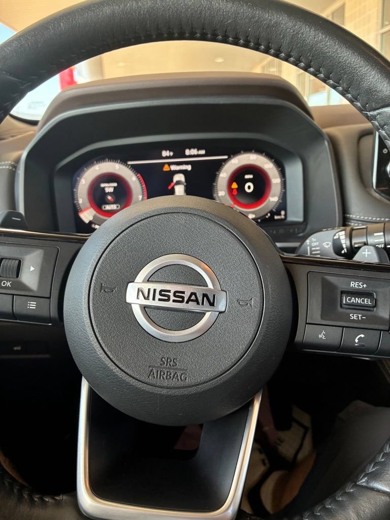 Used 2021 Gray Nissan Platinum image 24