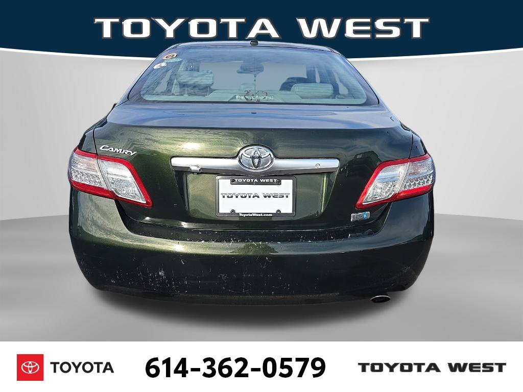 Used 2011 Green Toyota Base image 7