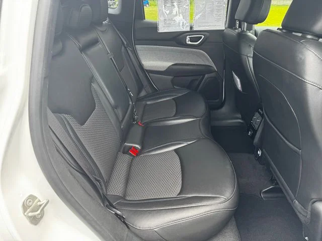 Certified Used 2024 White Jeep Latitude image 15