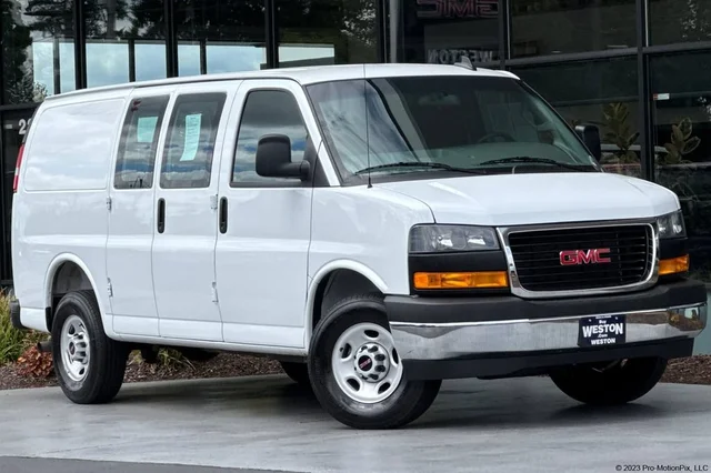 2025 GMC Savana Cargo Work Van