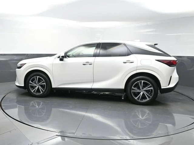 Used 2024 White Lexus 350 image 4