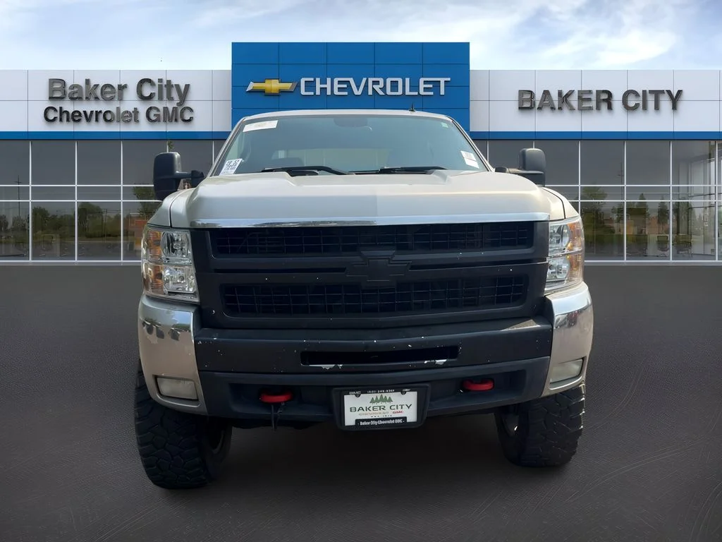 1GCHK236X8F128537