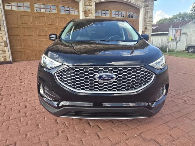 Used 2024 Agate Black FORD SEL image 8