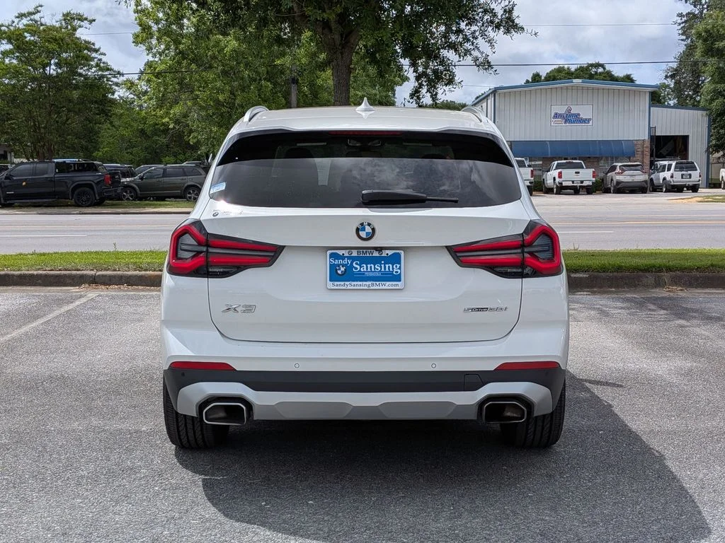 Used 2023 White BMW sDrive30i image 4